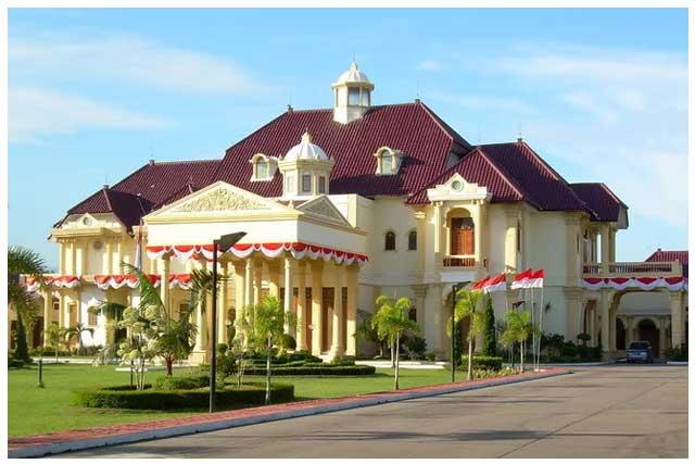 Febri: Penggeledahan Rumah Dinas Bupati Bengkalis terkait Proyek APBD 2013-2015